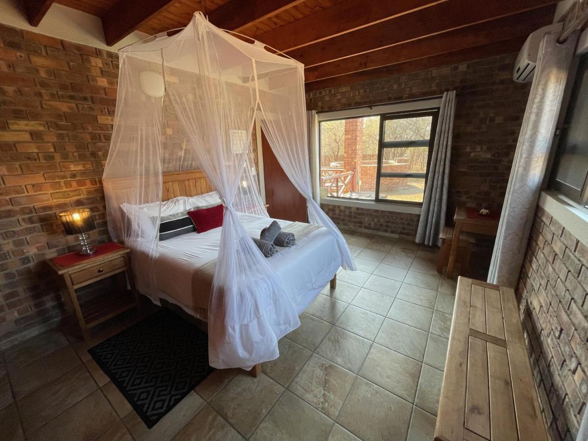 Nghala Self-Catering Holiday Home Марлот-Парк Экстерьер фото
