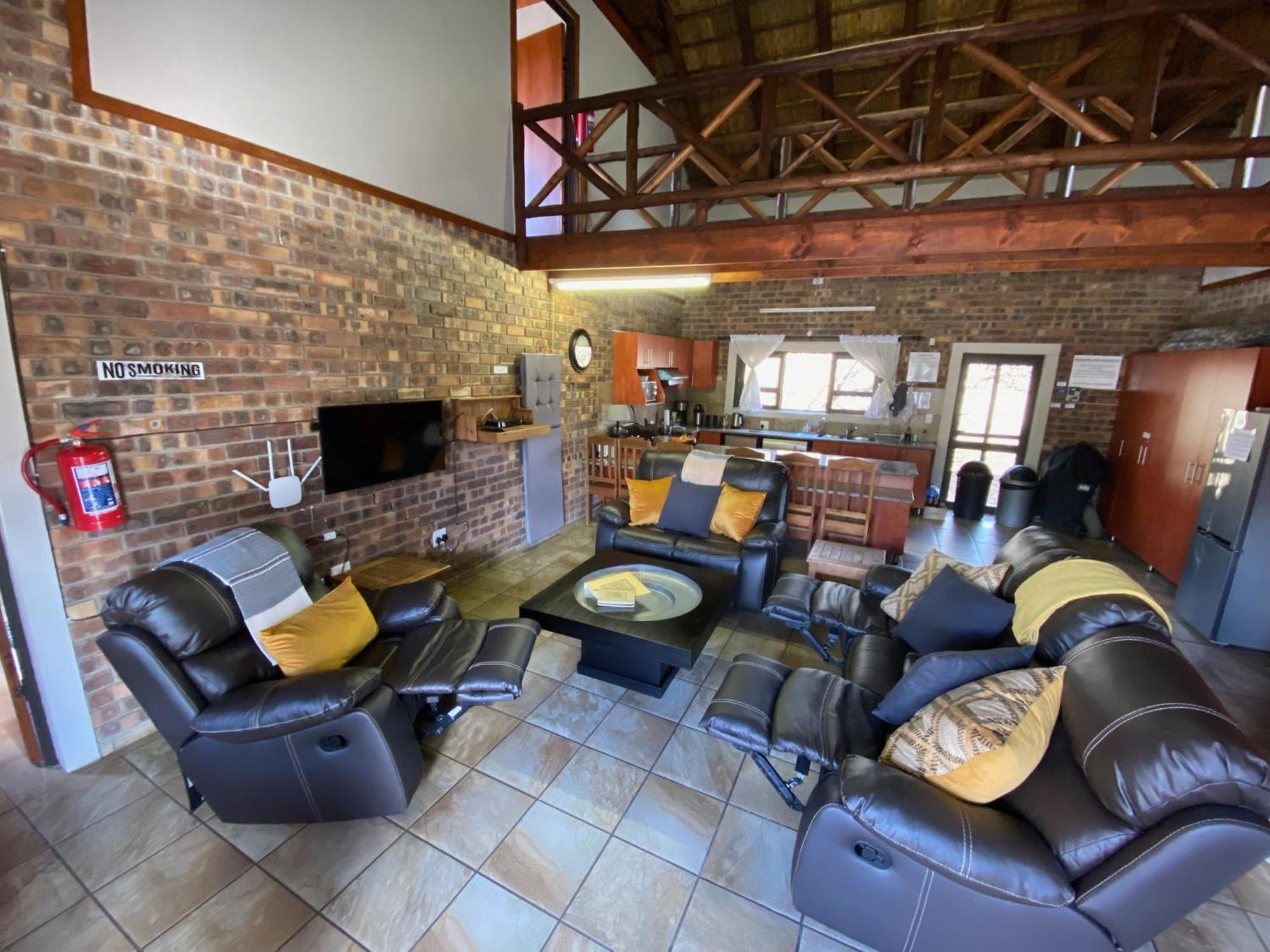 Nghala Self-Catering Holiday Home Марлот-Парк Экстерьер фото